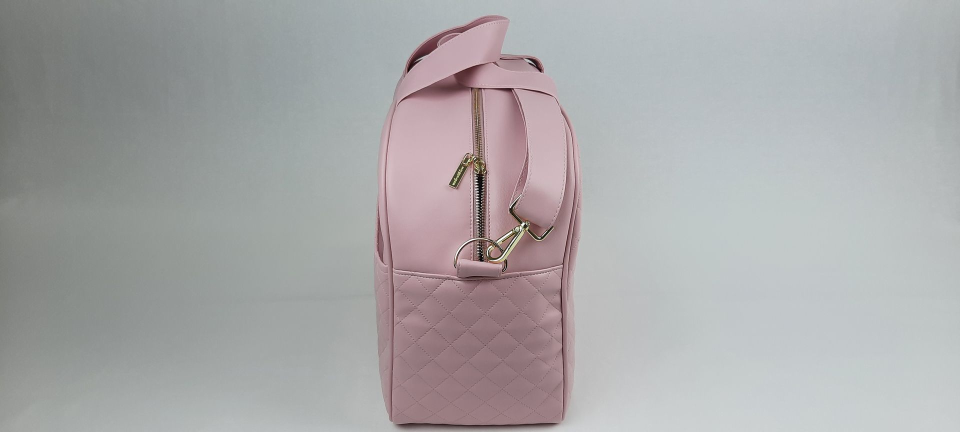 SACO MATERNIDADE NV5 PELE SINTÉTICA ACOLCHOADA COR ROSA ACESSÓRIOS DOURADOS 