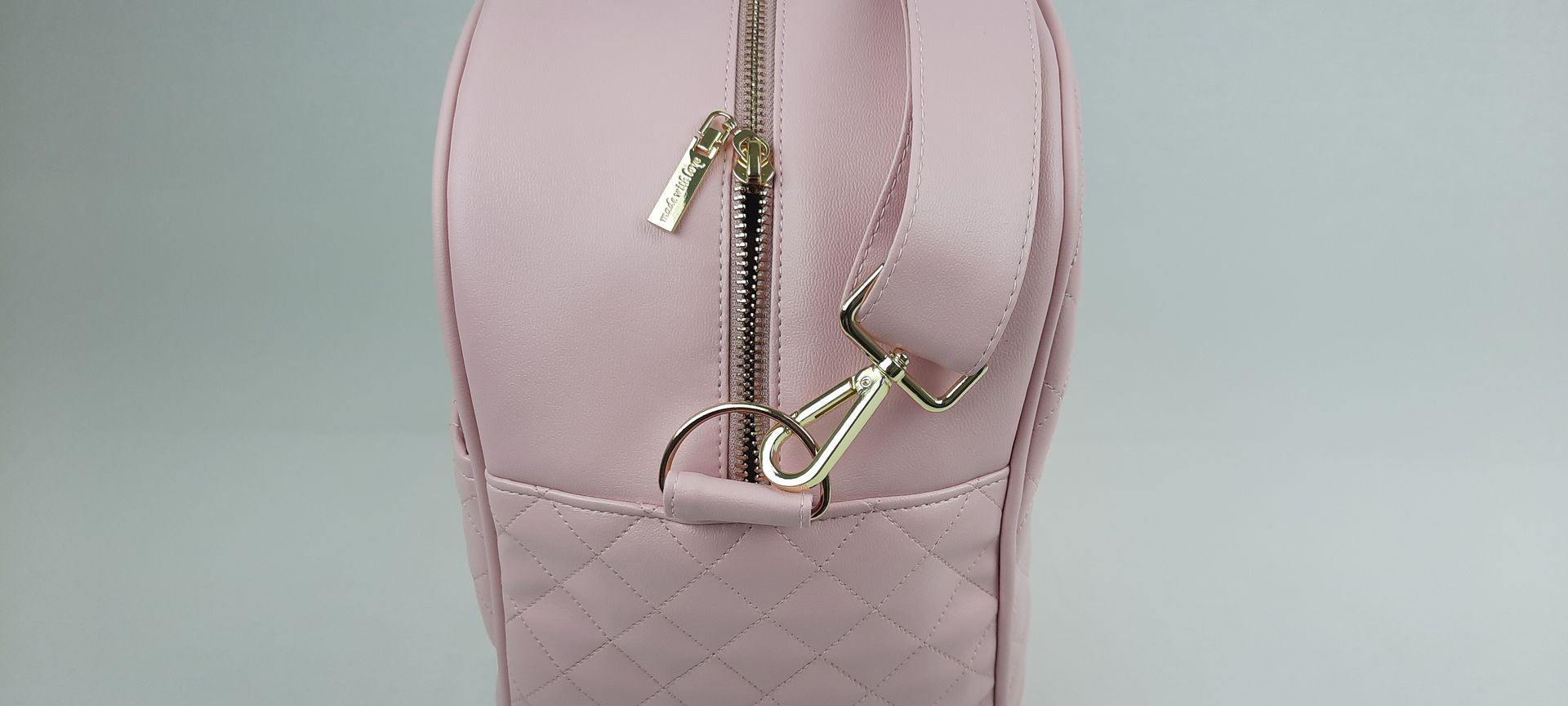 SACO MATERNIDADE NV5 PELE SINTÉTICA ACOLCHOADA COR ROSA ACESSÓRIOS DOURADOS 