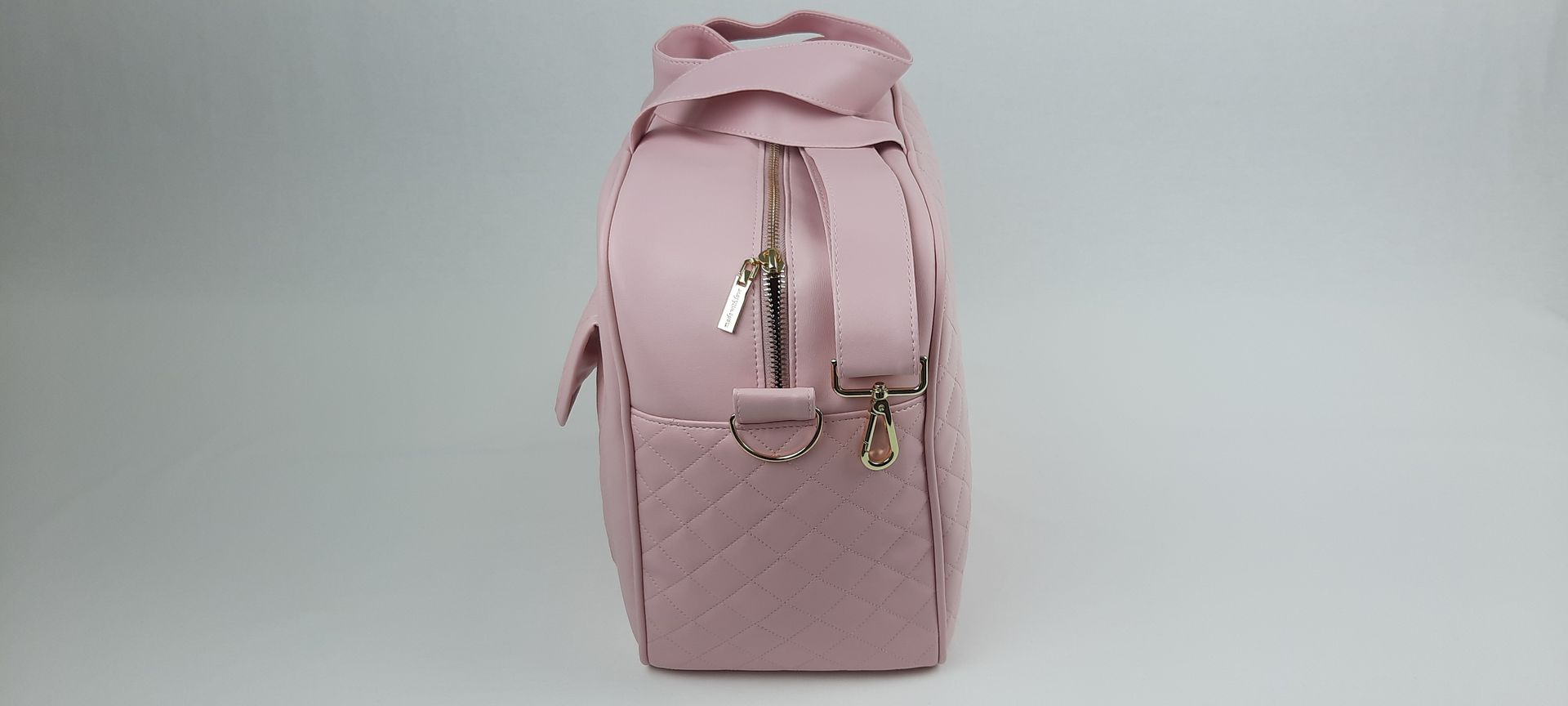 SACO MATERNIDADE NV6 PELE SINTÉTICA ACOLCHOADA COR ROSA ACESSÓRIOS DOURADOS