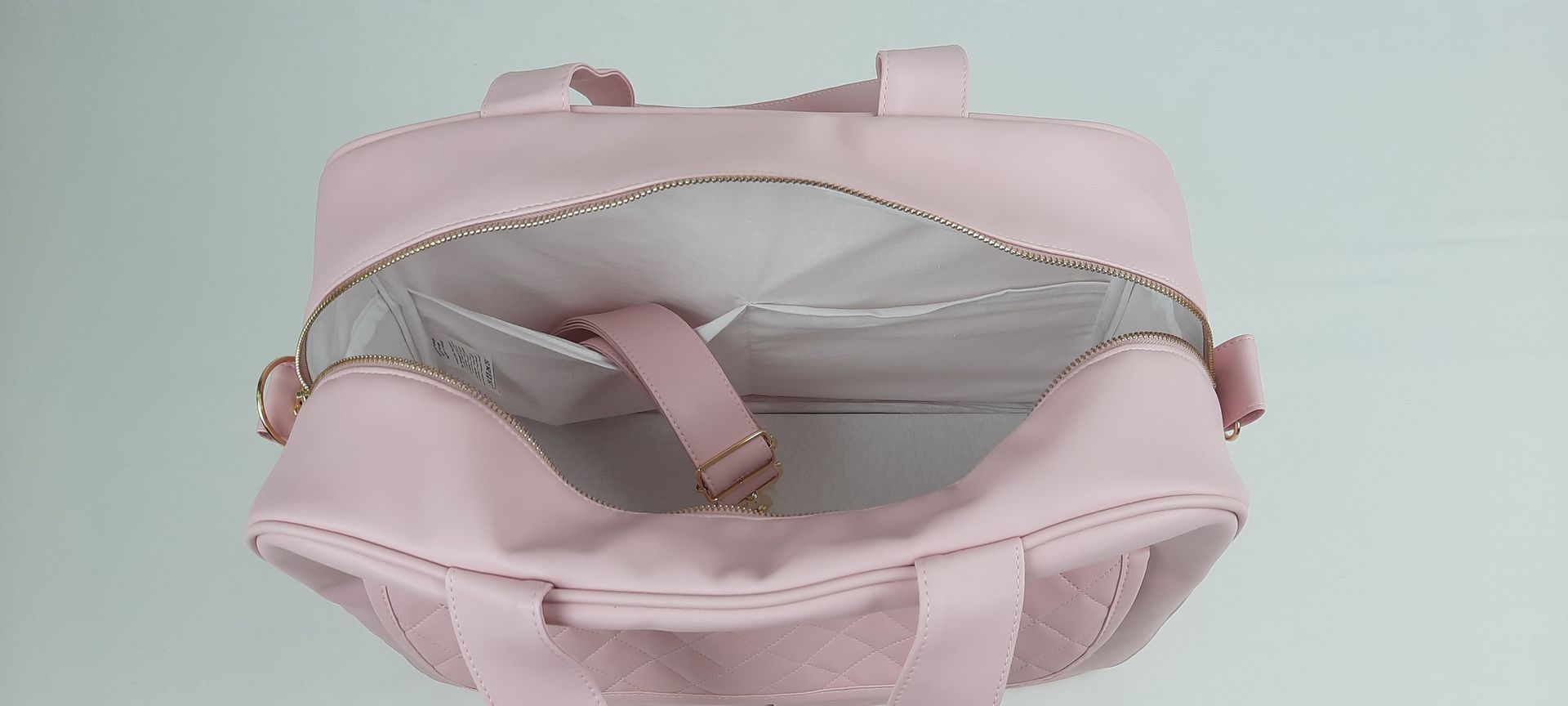 SACO MATERNIDADE NV6 PELE SINTÉTICA ACOLCHOADA COR ROSA ACESSÓRIOS DOURADOS