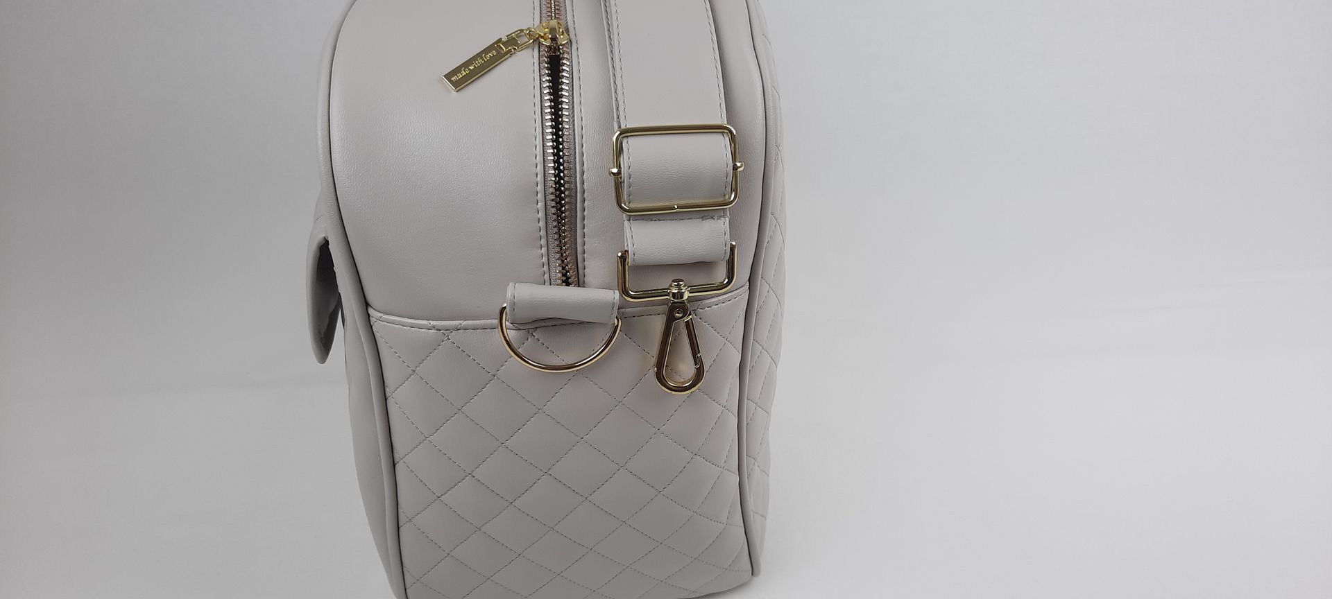 SACO MATERNIDADE NV6 PELE SINTÉTICA ACOLCHOADA COR CINZA ACESSÓRIOS DOURADOS