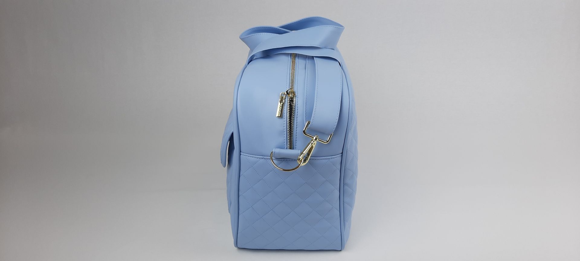 SACO MATERNIDADE NV6 PELE SINTÉTICA ACOLCHOADA COR AZUL ACESSÓRIOS DOURADOS