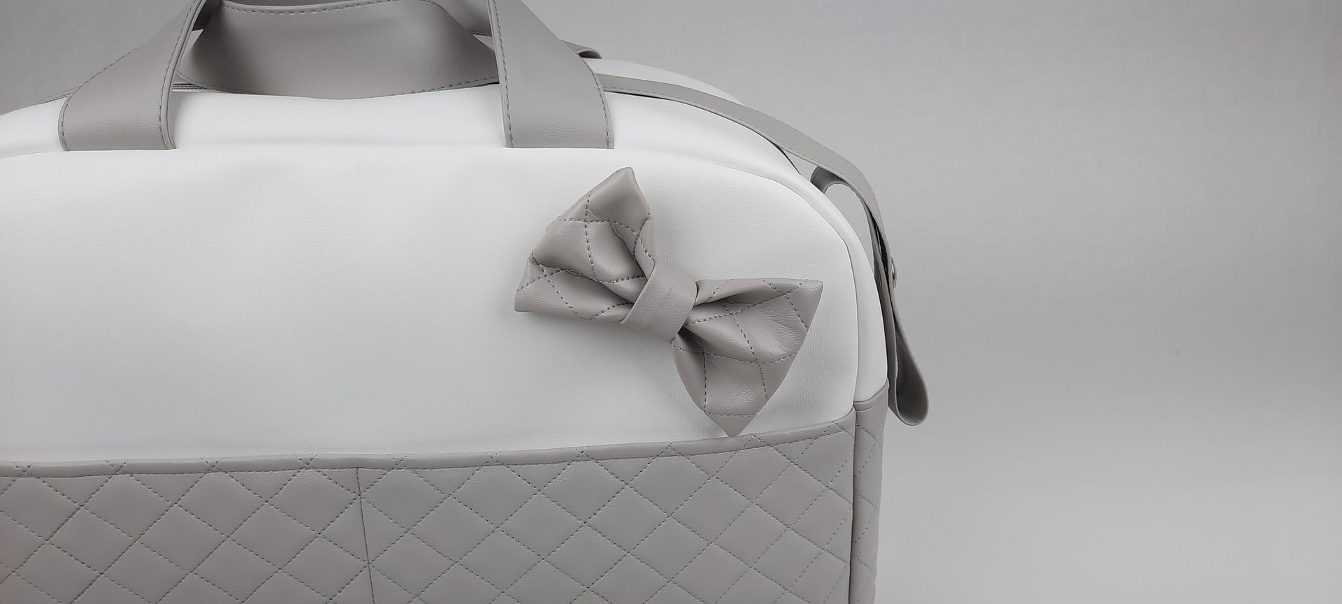 SACO MATERNIDADE NV5  PELE SINTÉTICA ACOLCHOADA COR CINZA 