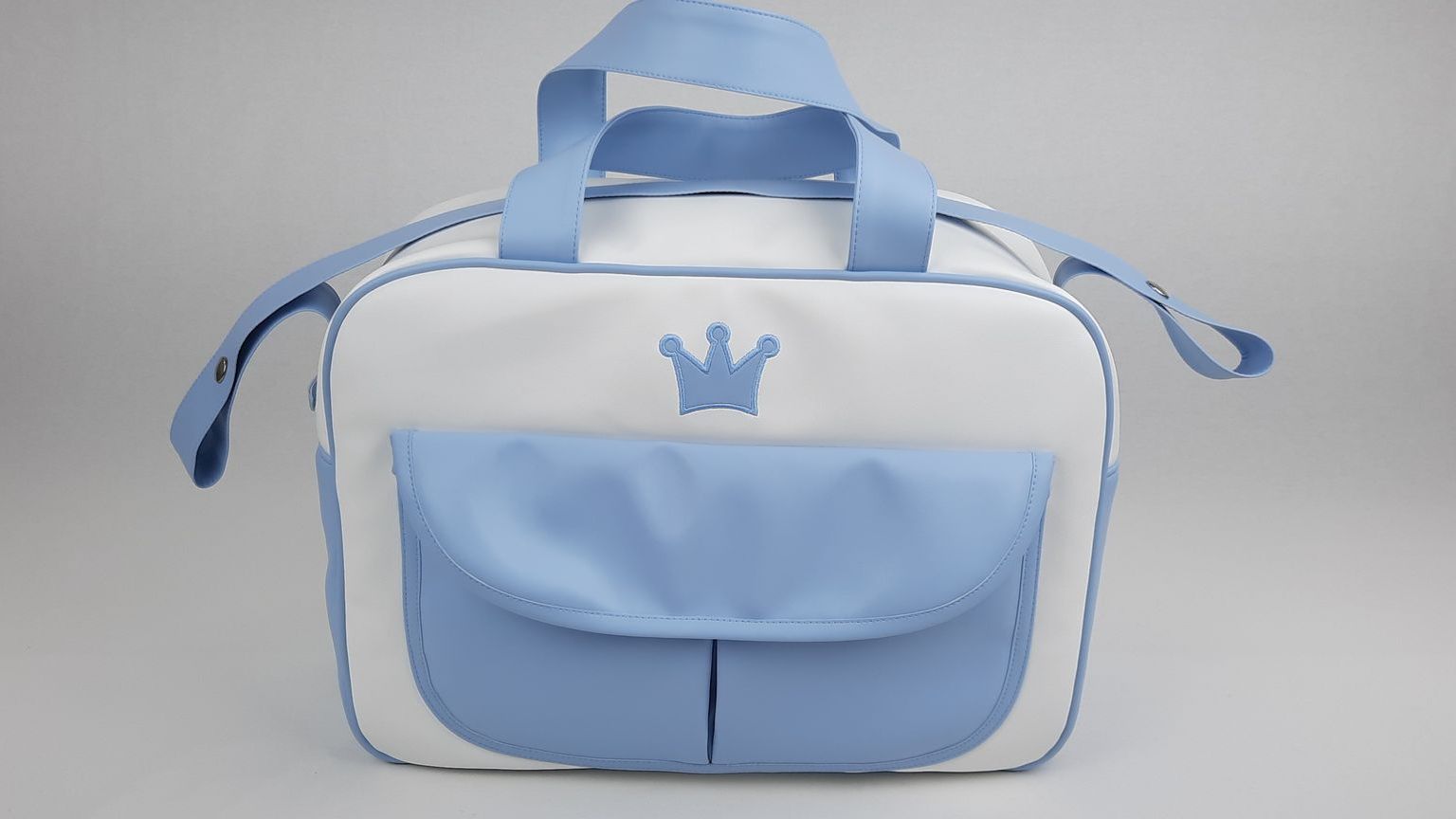 SACO MATERNIDADE NV6 PELE SINTÉTICA LISA COM BORDADO COROA COR AZUL