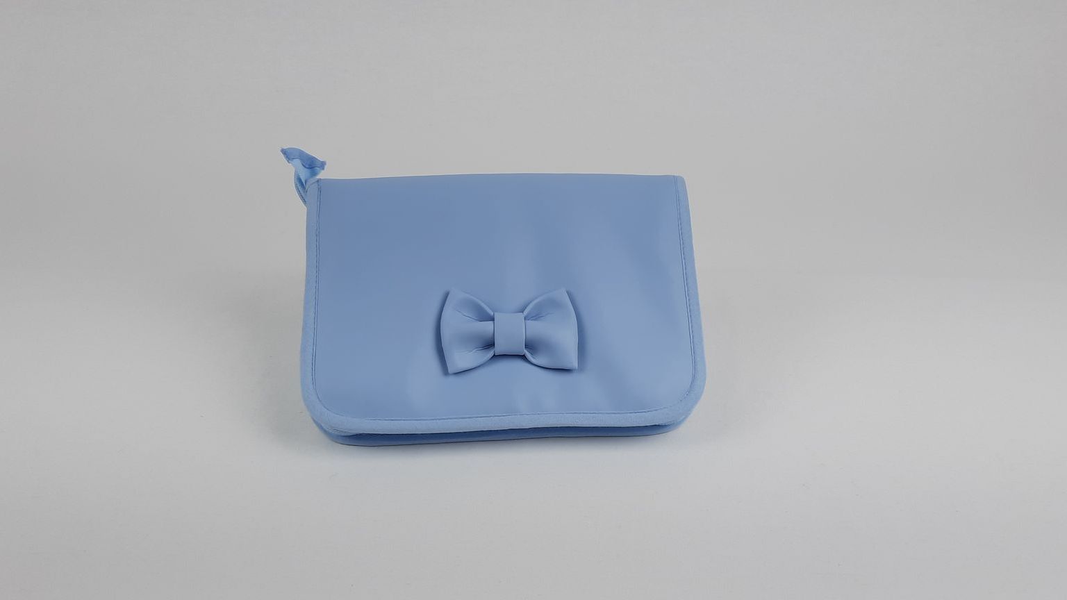 PORTA DOCUMENTOS PELE SINTÉTICA  LISA COM LAÇO COR AZUL