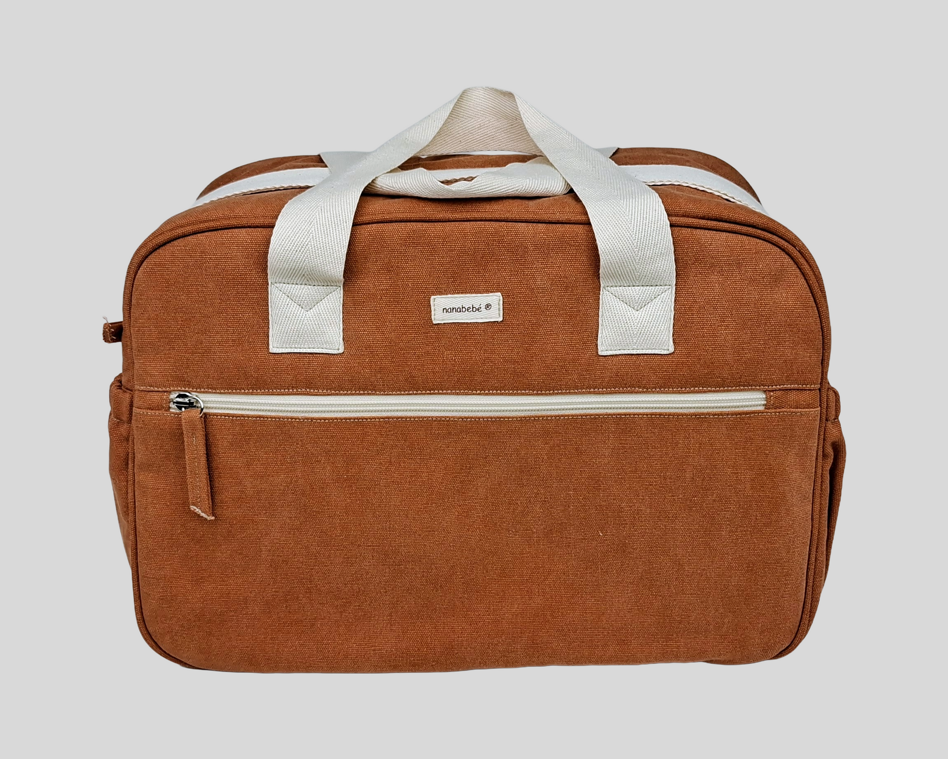 SACO MATERNIDADE COR TELHA COM BOLSO EXTERIOR À FRENTE E DOS LADOS, COM FECHO DE CORRER E ALÇA DE OMBRO AJUSTÁVEL