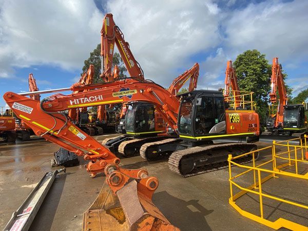 ZX260LC-5 26 tonne excavator