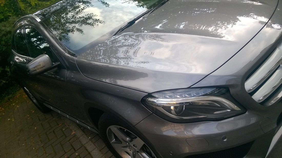 Car headlight cleaning