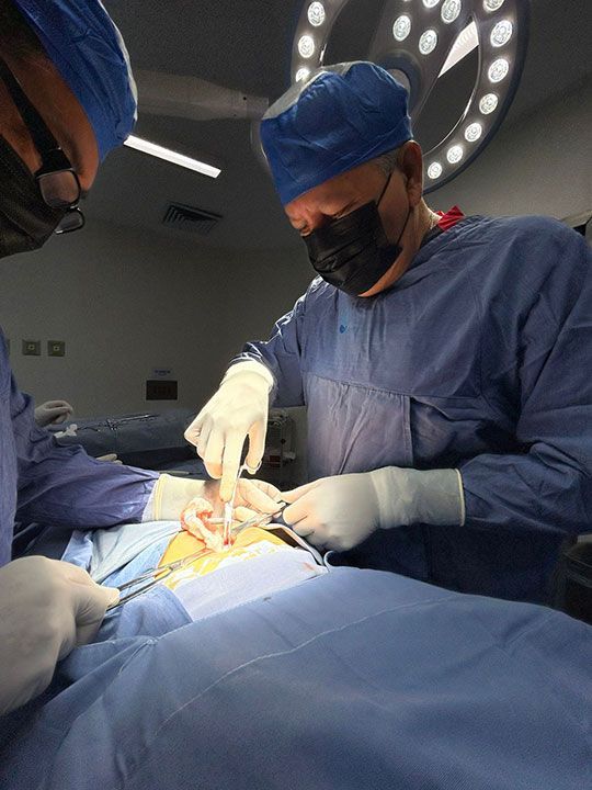 DR CÉSAR L. LUNA RODRÍGUEZ
