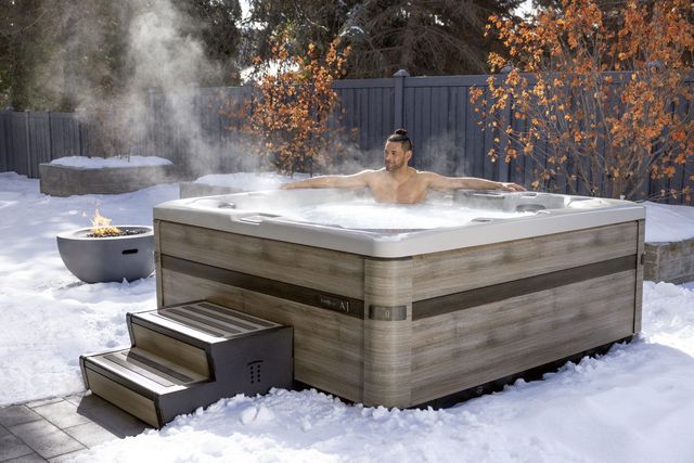 Mid-Size Spa | Blue Hawaiian Pool & Spas
