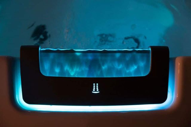 Model A6L Hot Tub | Blue Hawaiian Pool & Spas | West TN