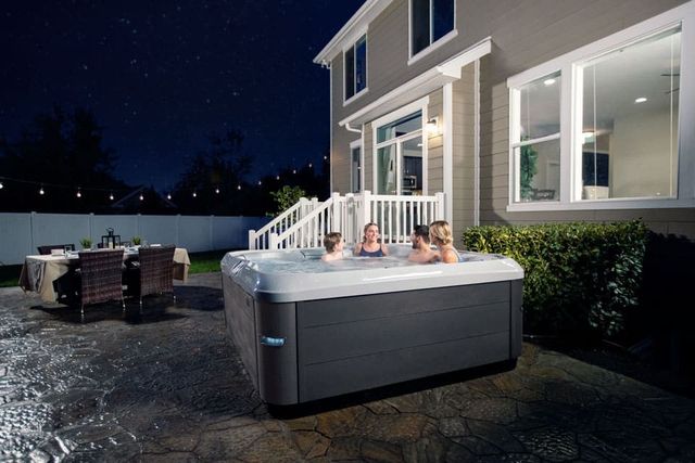 Hot Tub Model X7L | Blue Hawaiian Pool & Spas | West TN