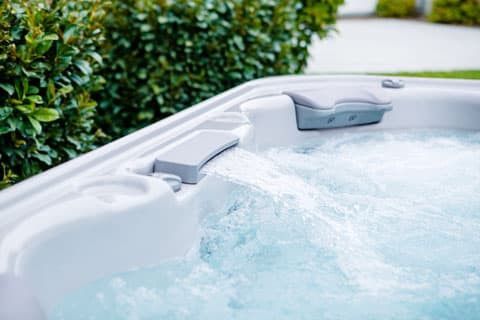 Model X8L Hot Tub | Blue Hawaiian Pool & Spas
