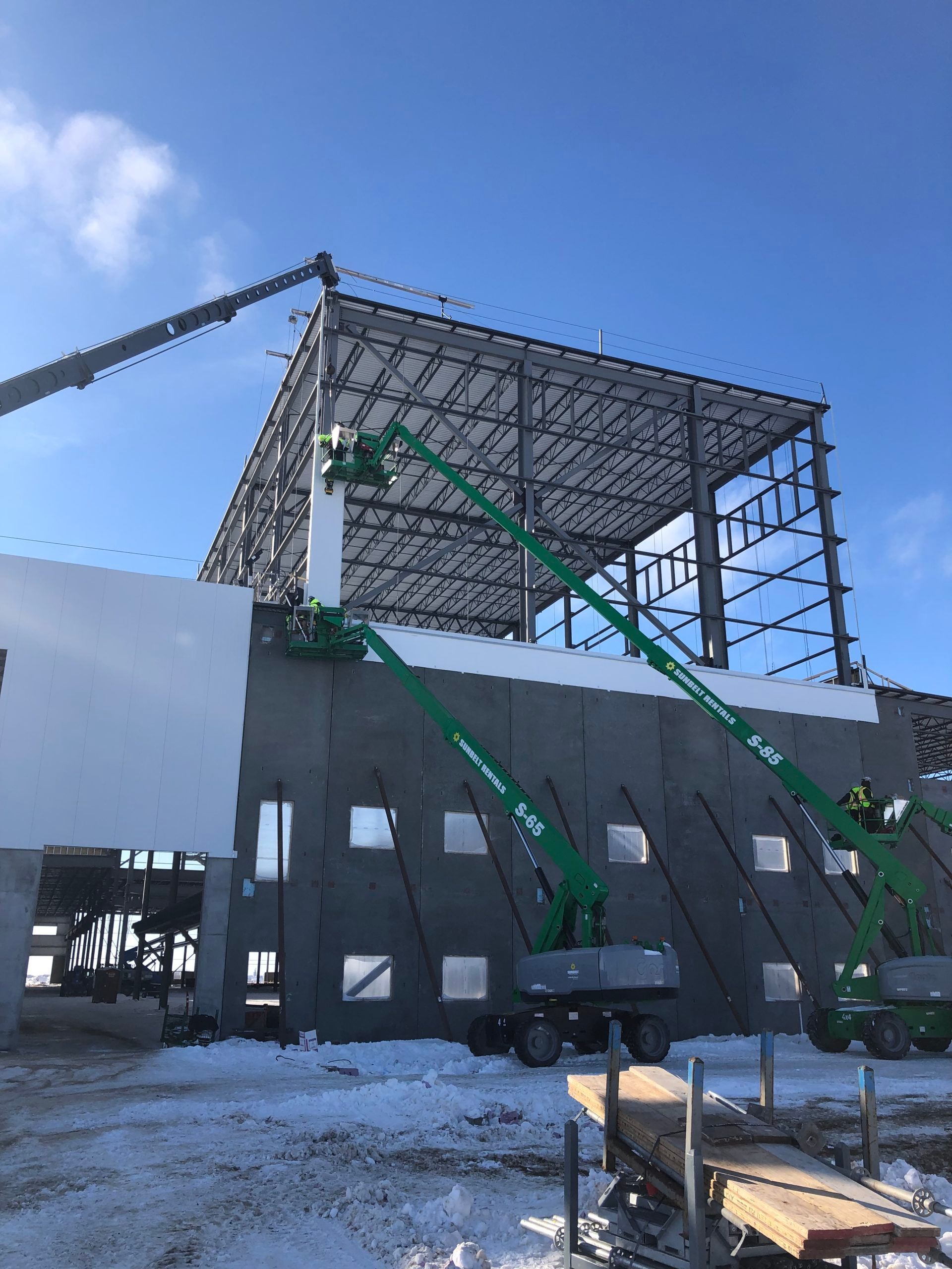 Terex Facility & Operation Improvement 5 - Minneapolis, MN - Berwald Roofing
