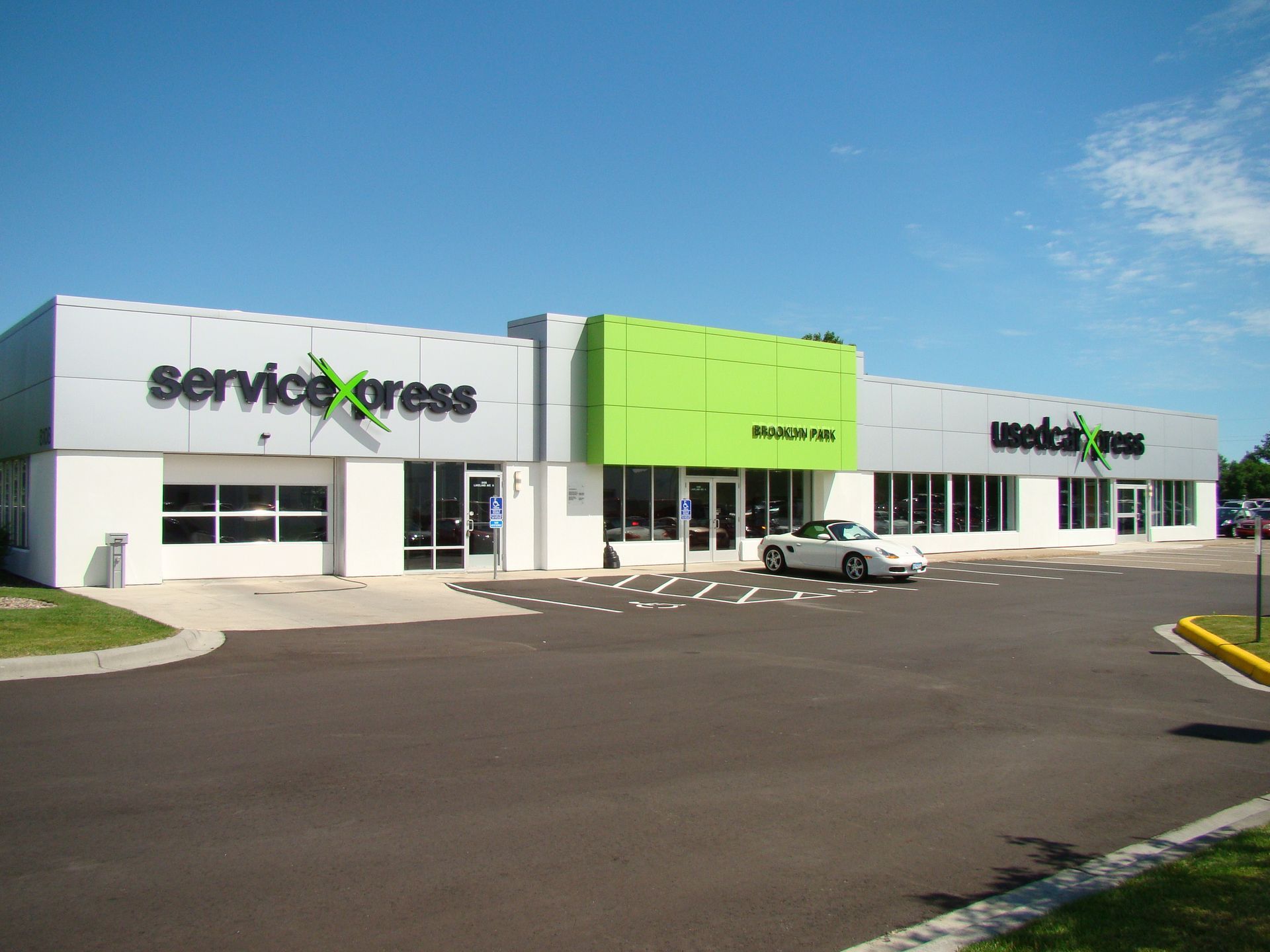 Walser Used Car Xpress-Brooklyn Park 2 - Minneapolis, MN - Berwald Roofing
