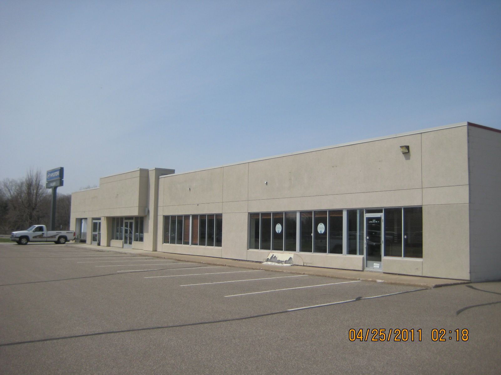 Walser Used Car Xpress-Brooklyn Park 3 - Minneapolis, MN - Berwald Roofing