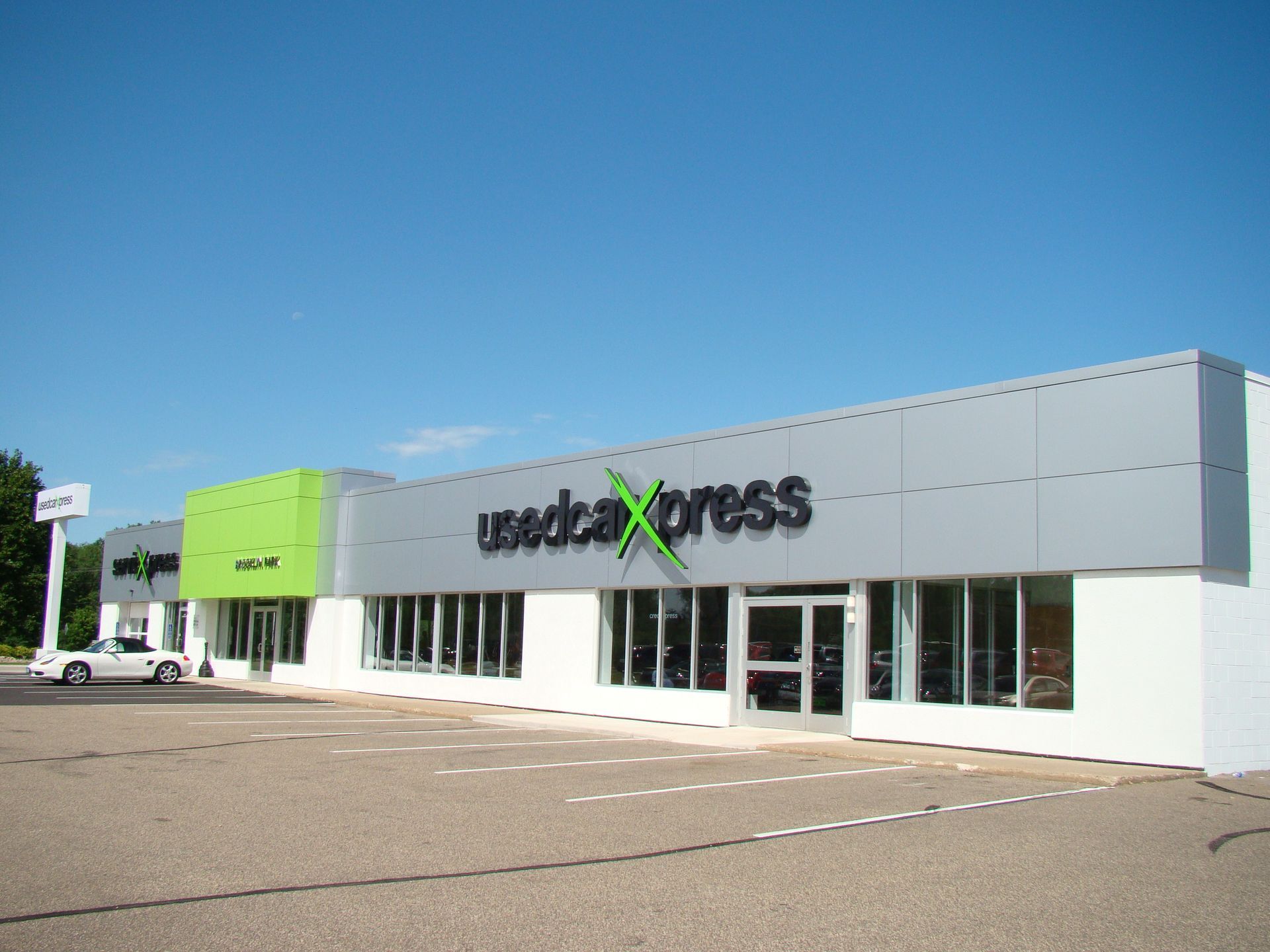 Walser Used Car Xpress-Brooklyn Park 4 - Minneapolis, MN - Berwald Roofing