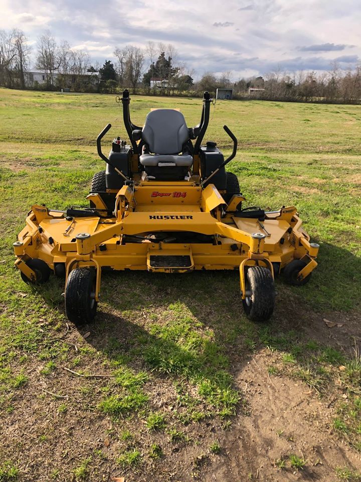 Hustler Lawn Mower — Carencro, LA — Boudreaux’s Lawn Service