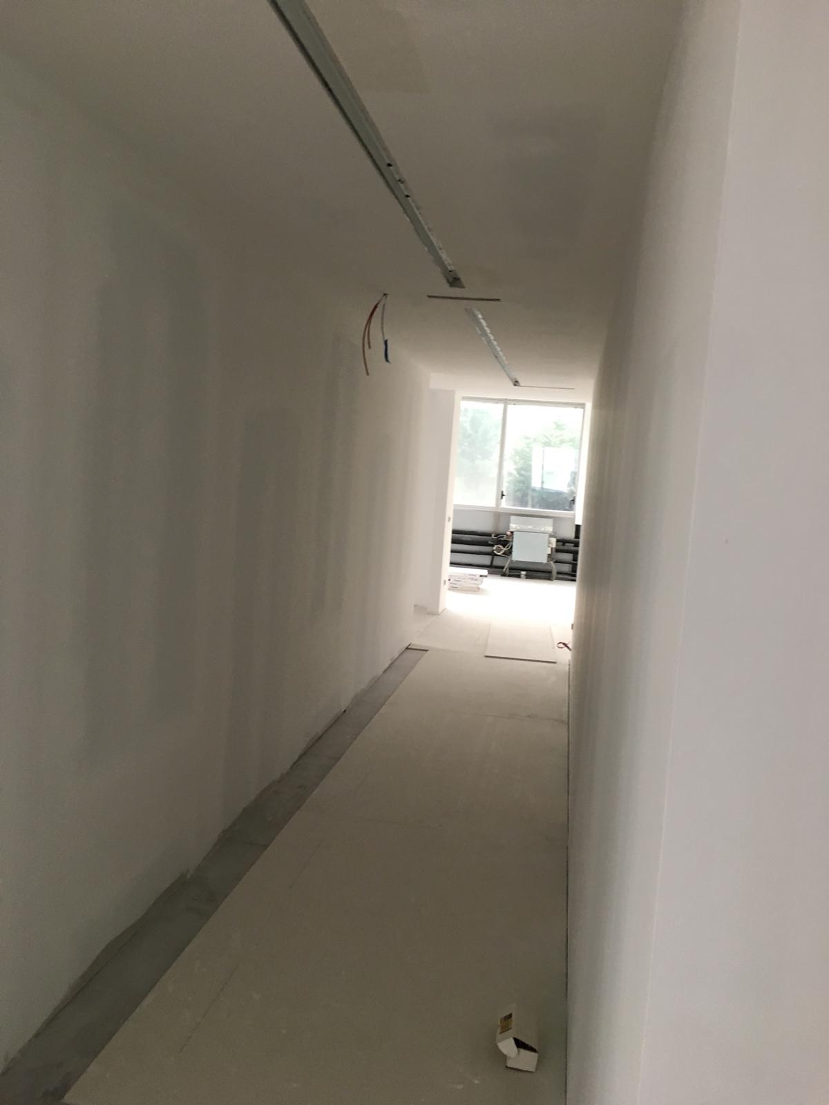 corridoio con controsoffitto in cartongesso