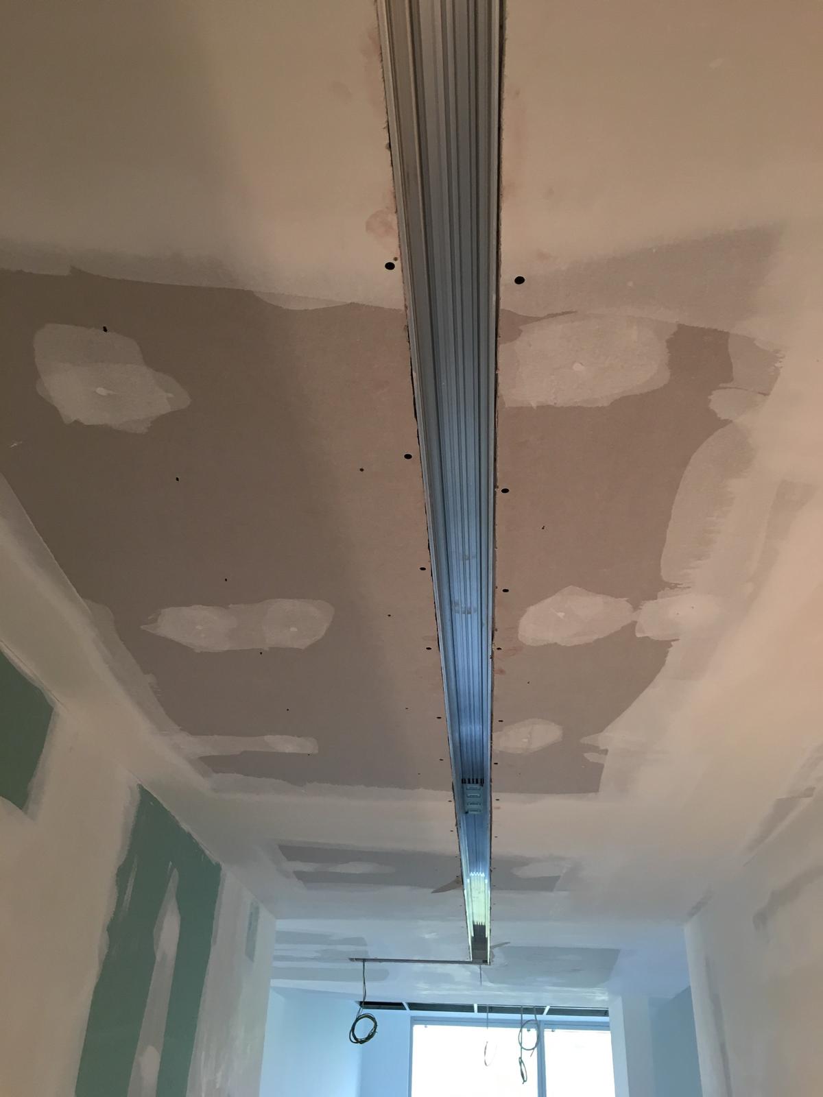 realizzazione di un controsoffitto in cartongesso