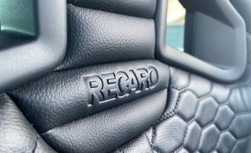 Recaro embossed logo on black leather Sportster CS seats