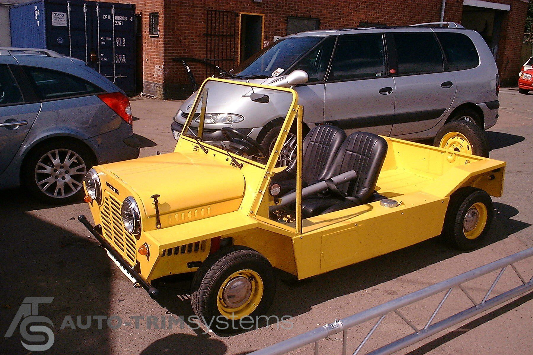 Mini Moke with classic sport seats trimmed in black leather
