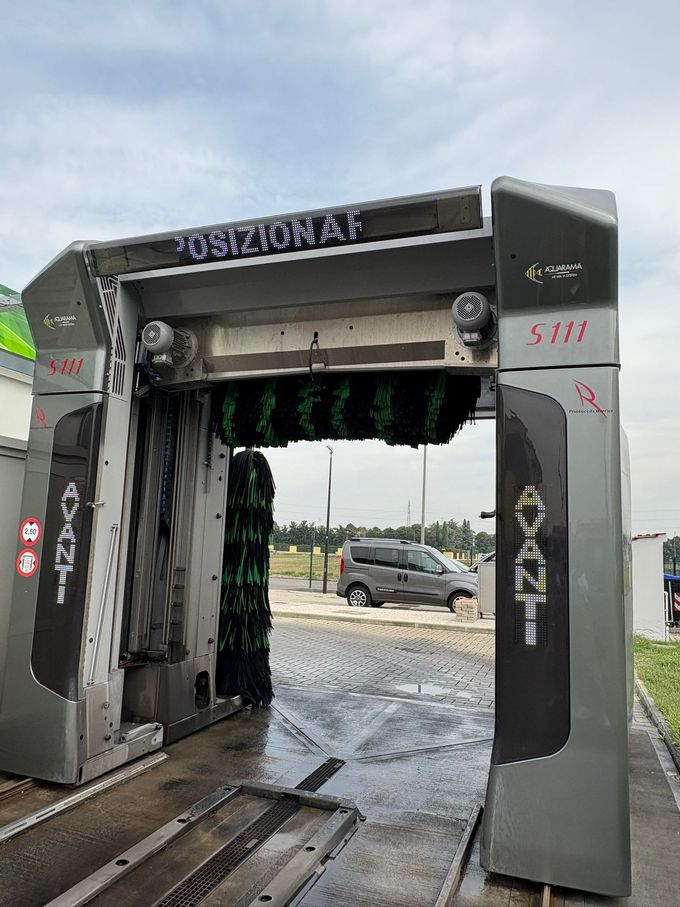 autolavaggio self service h24