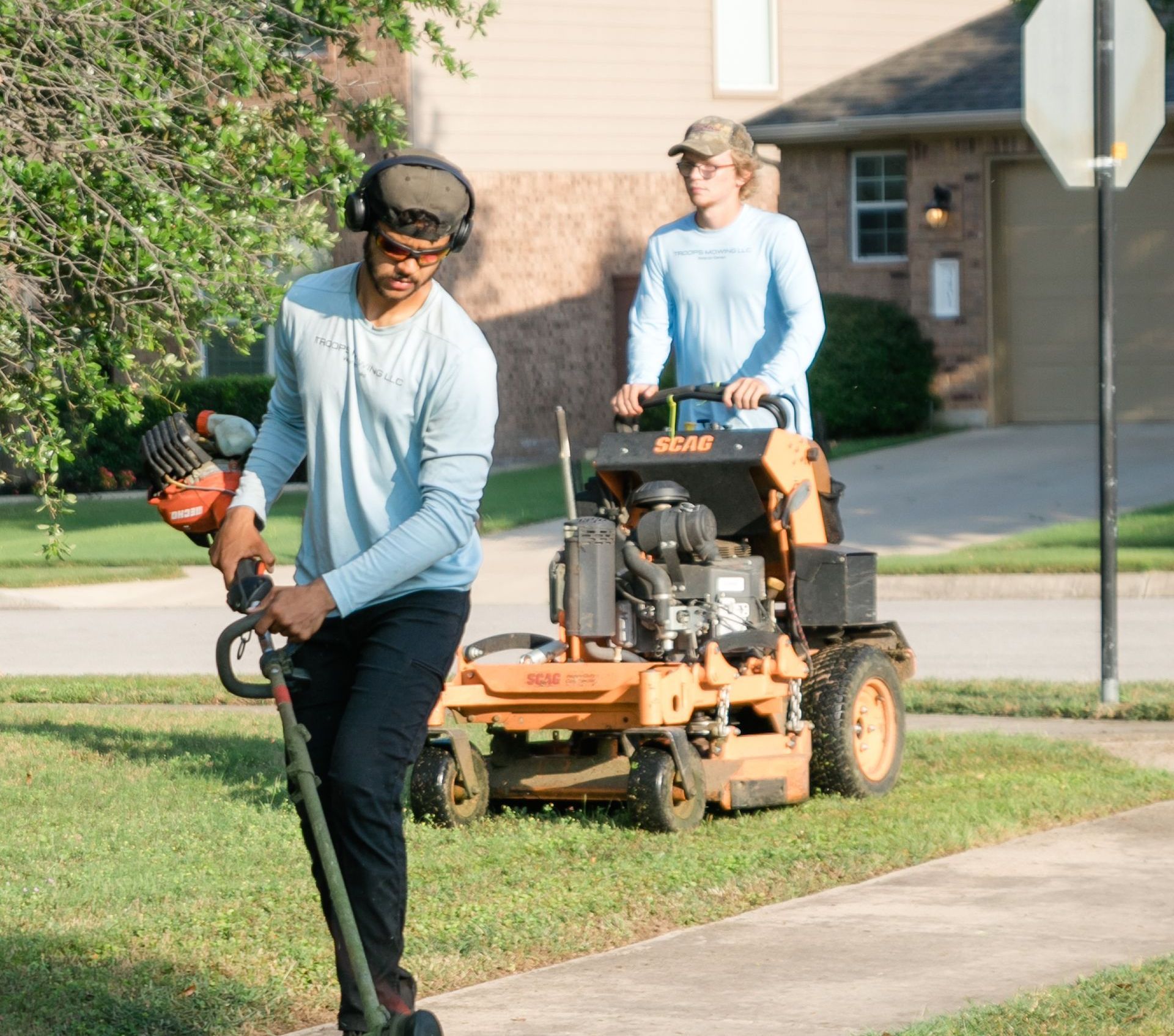 Lawn Mowing & Edging