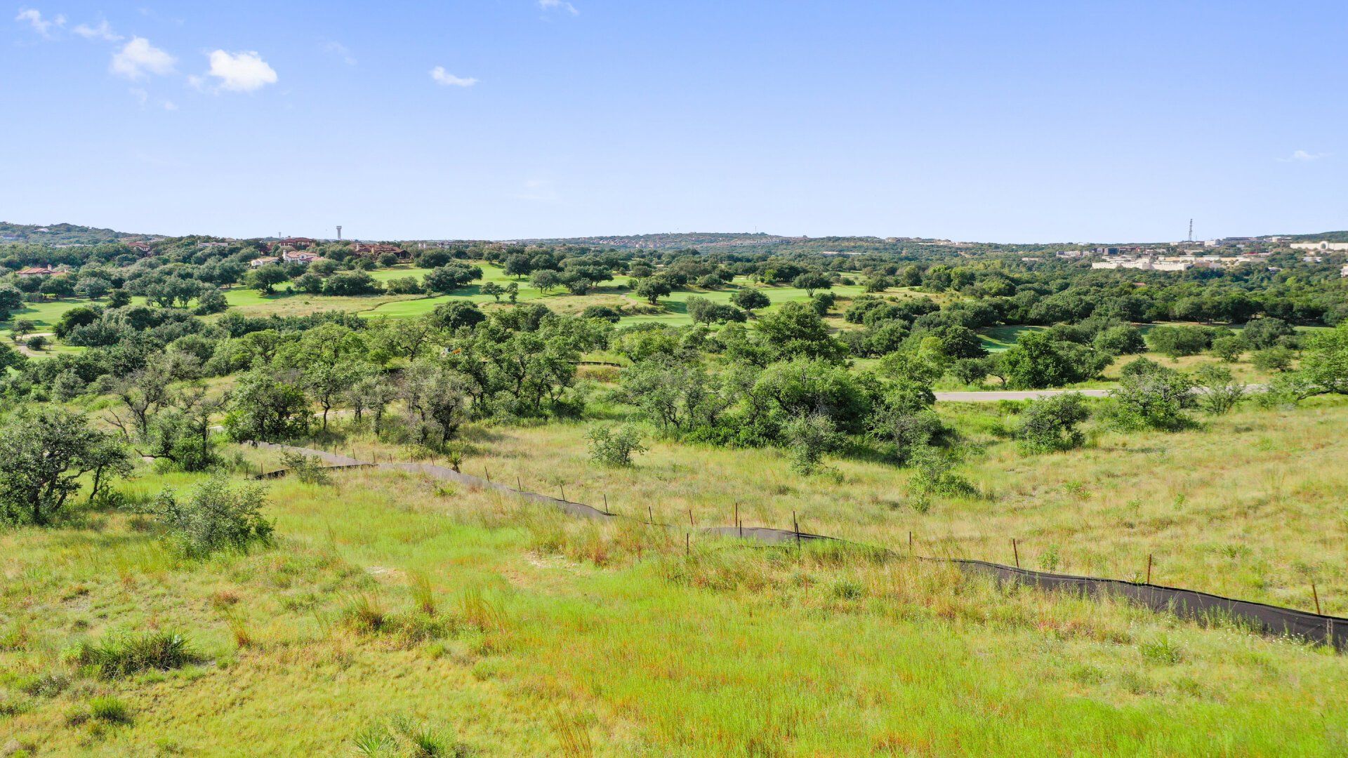 luxury-home-community-hillside-spanish-oaks-austin-tx