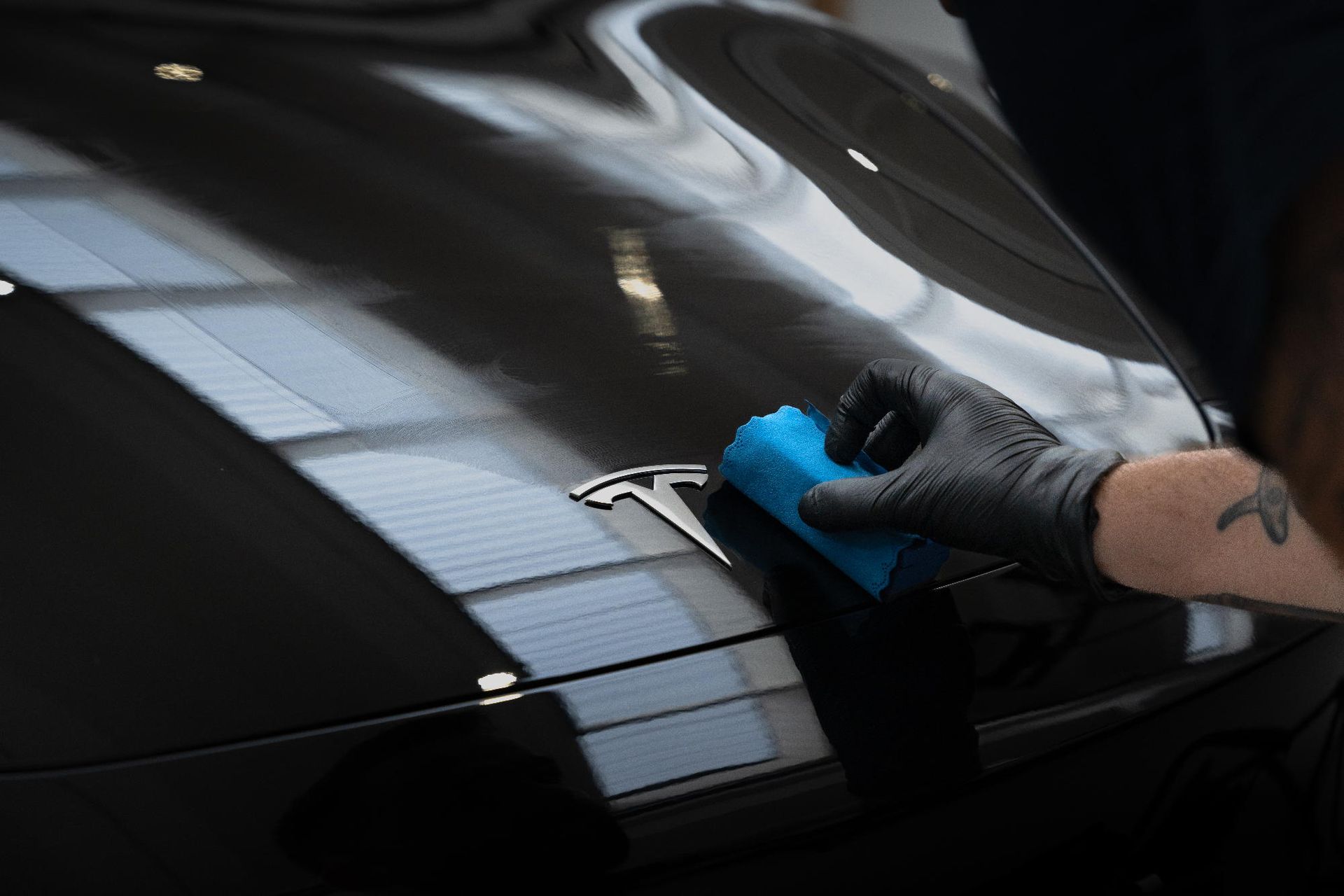 pulizia cofano Massa