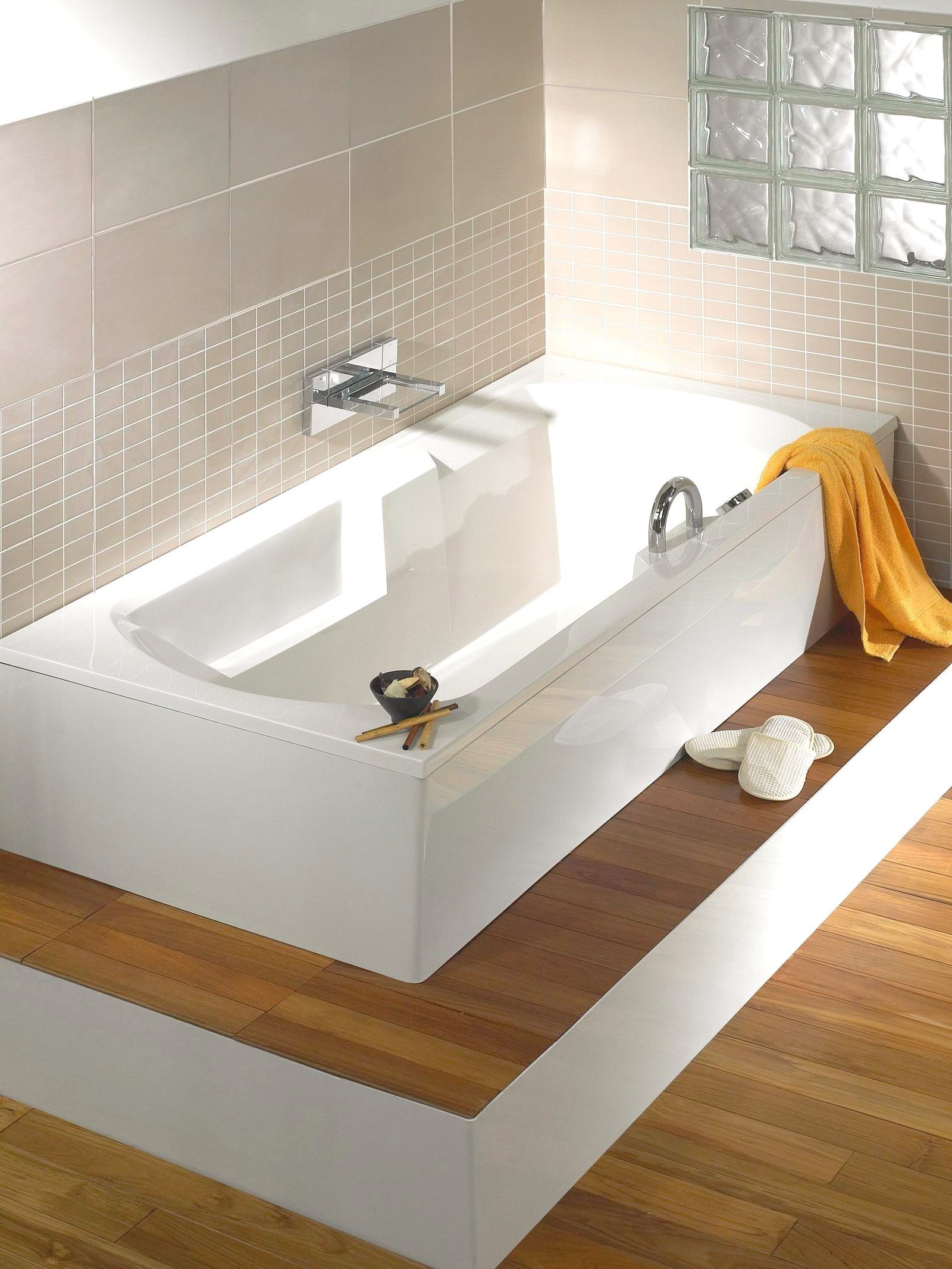 Projet baignoire semi encastrée