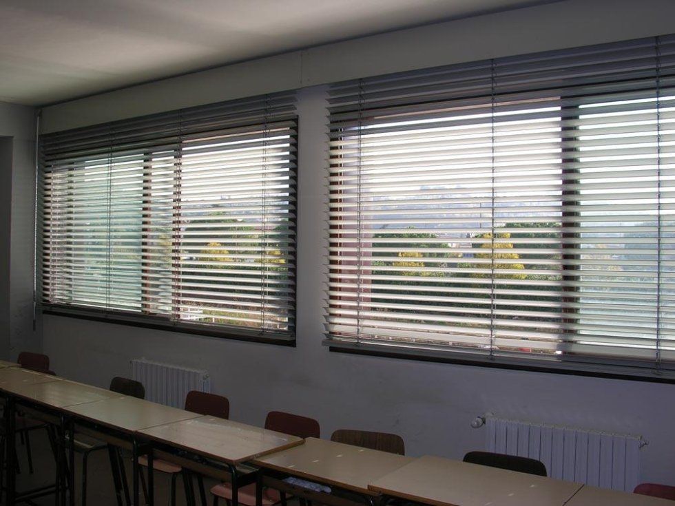 Finestre con veneziane