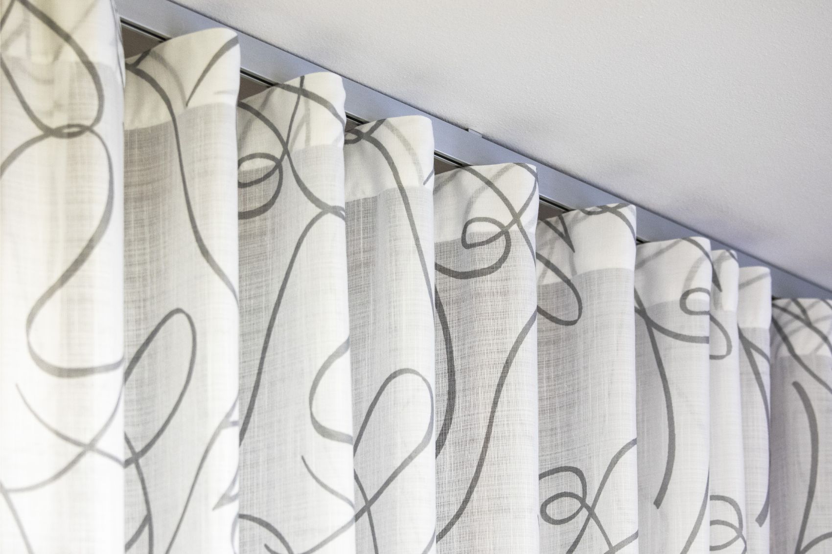 Tende con disegno moderno