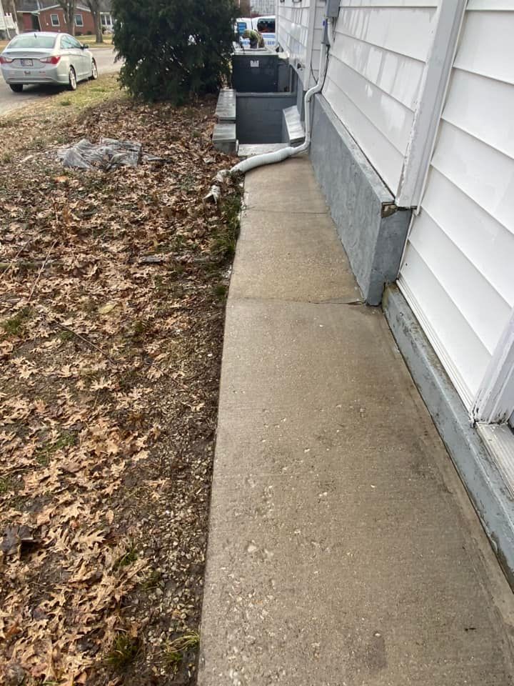 After Cleaning the Side of the House - Princeton, IN - D&T Power Washing