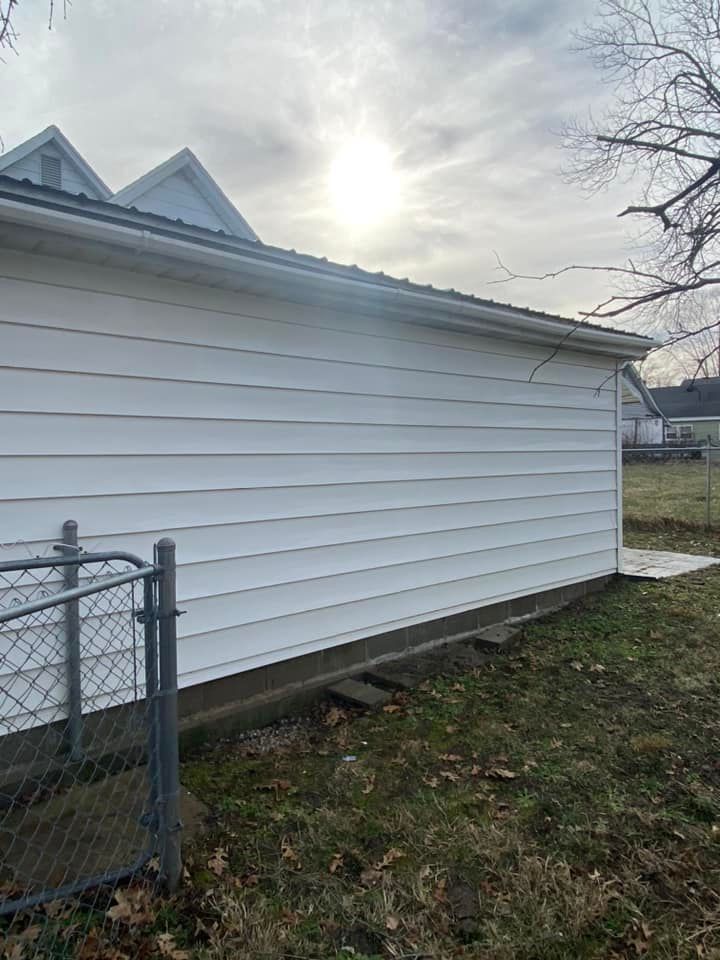 After Cleaning the Side of the House 4 - Princeton, IN - D&T Power Washing