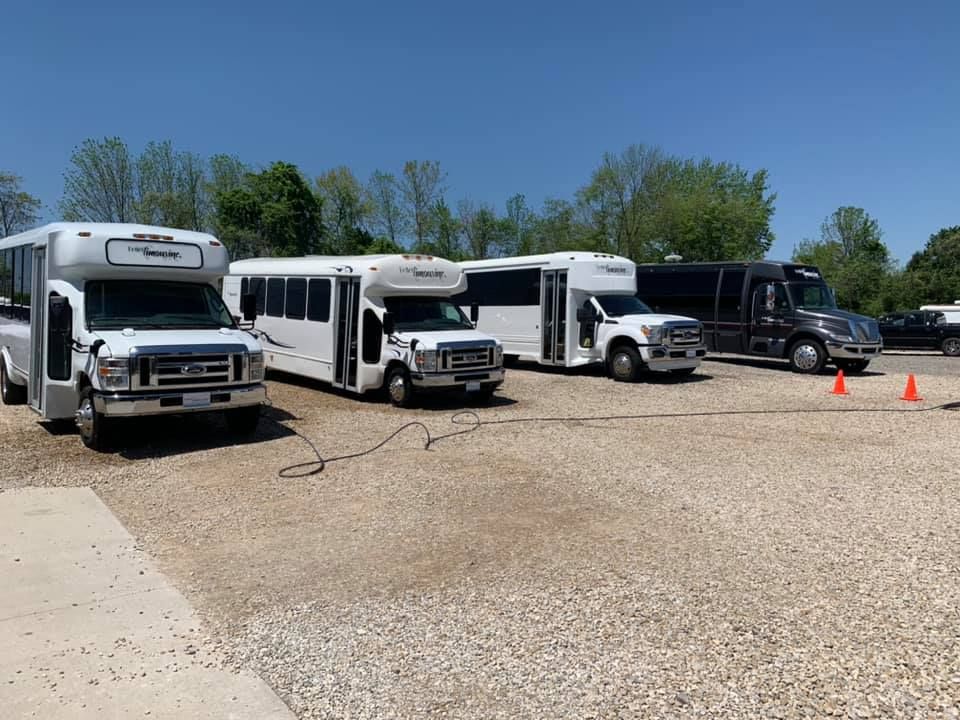 Travel Van - Princeton, IN - D&T Power Washing