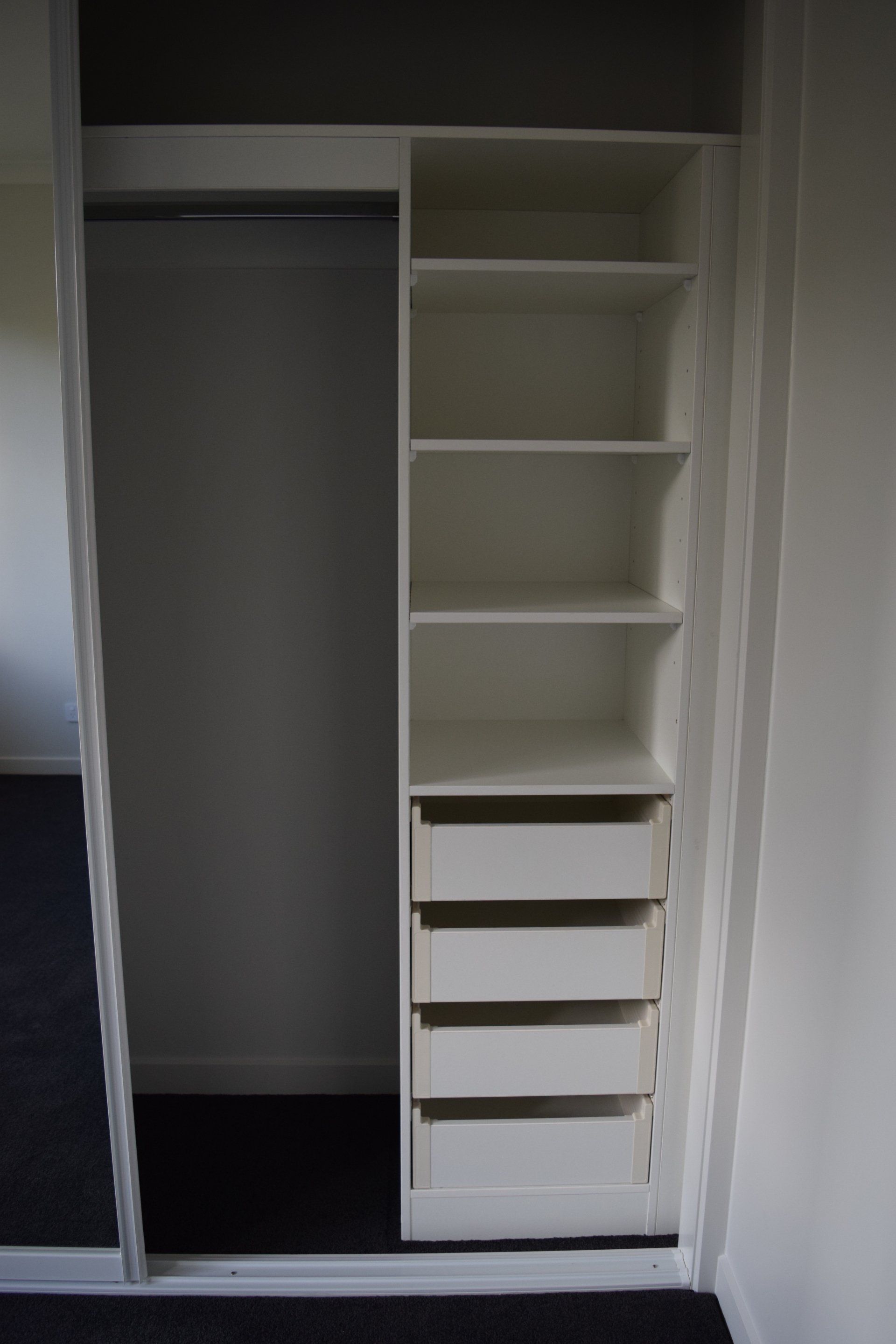 Expert Makers Rockhampton Olive & White