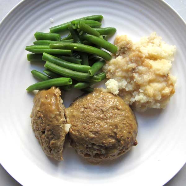 Turkey Salisbury Steak with Mashed Potatoes and Gravy, and Green Beans