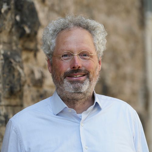 Portret van dr. mr. Fred Schonewille – mediator, jurist en spreker
