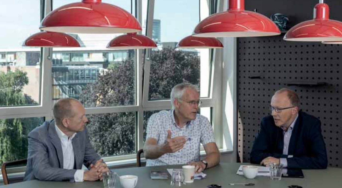 Middeleeuws kloosterinterieur als metafoor voor mediationstructuur