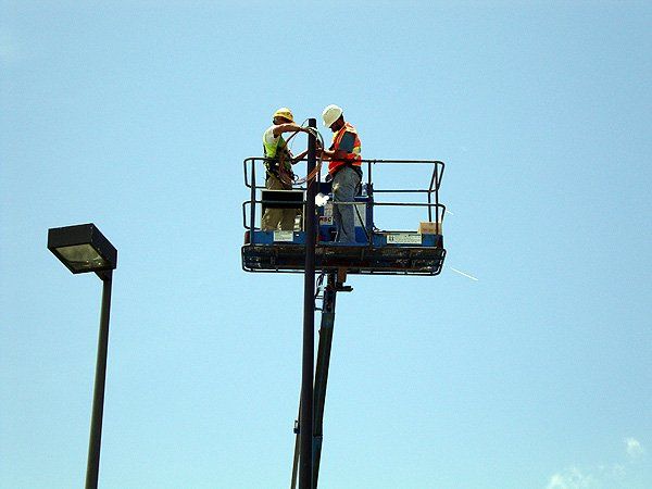 Repair Electrical Distribution Kansas Street 3