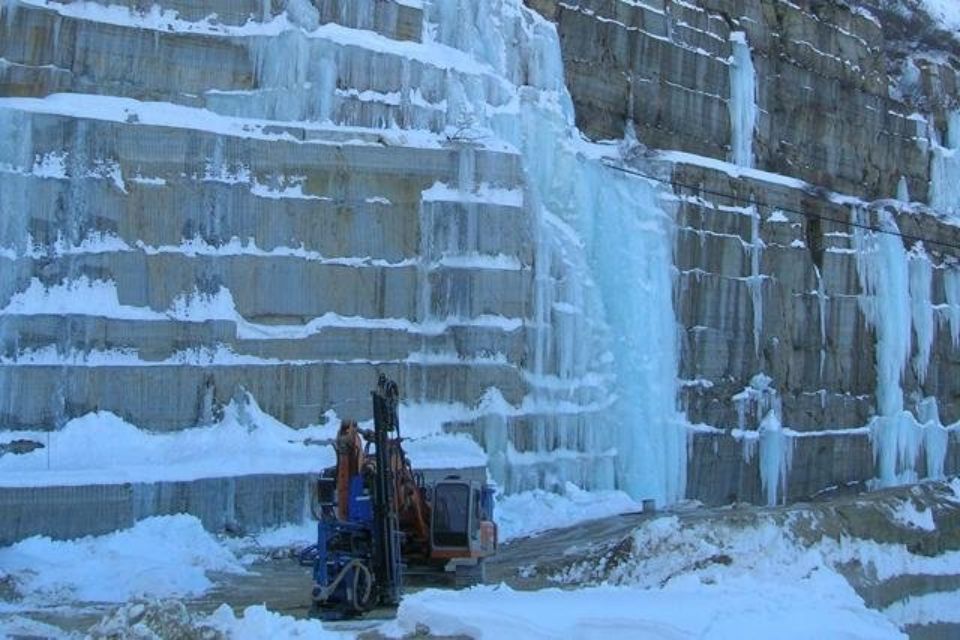 Taglio di pietra Luserna