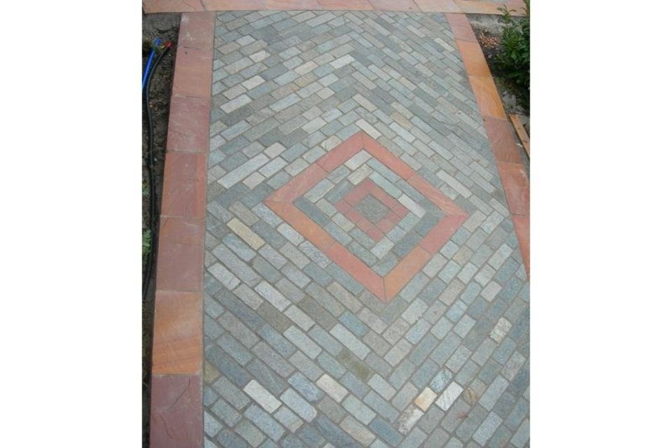 Pavimento con decorazione