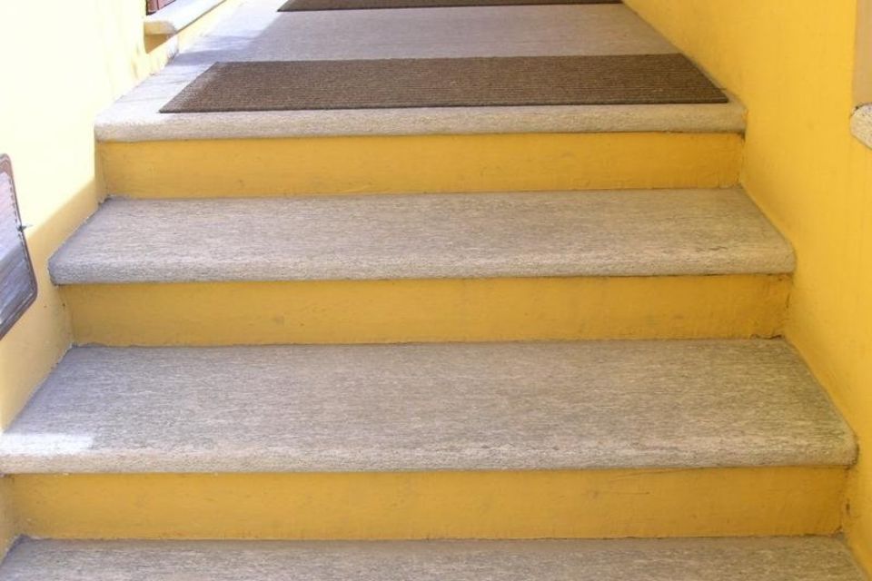 Lastre su gradini