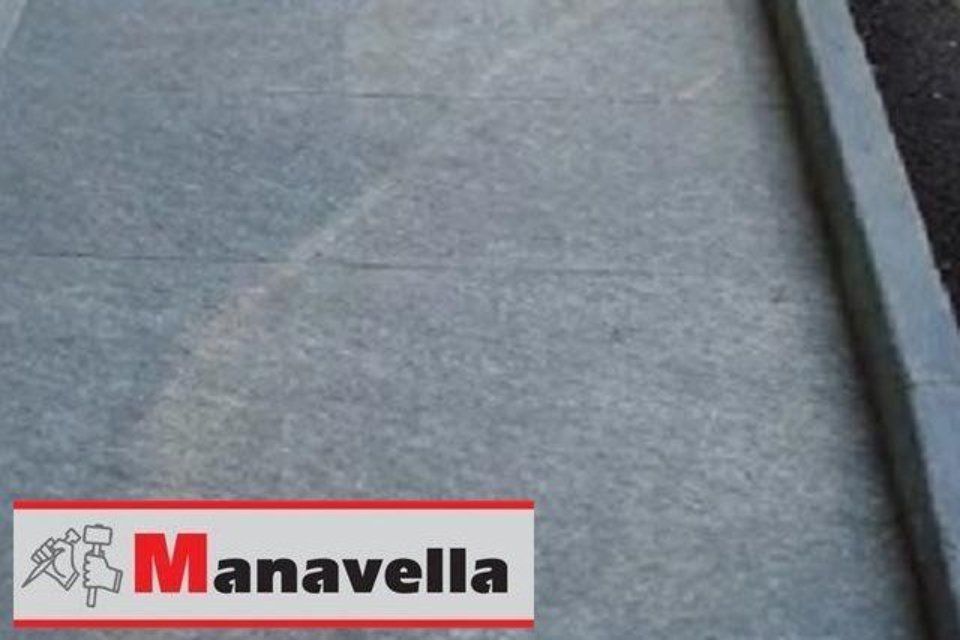 Pavimento fiammato a coste in pietra di Luserna, dettaglio