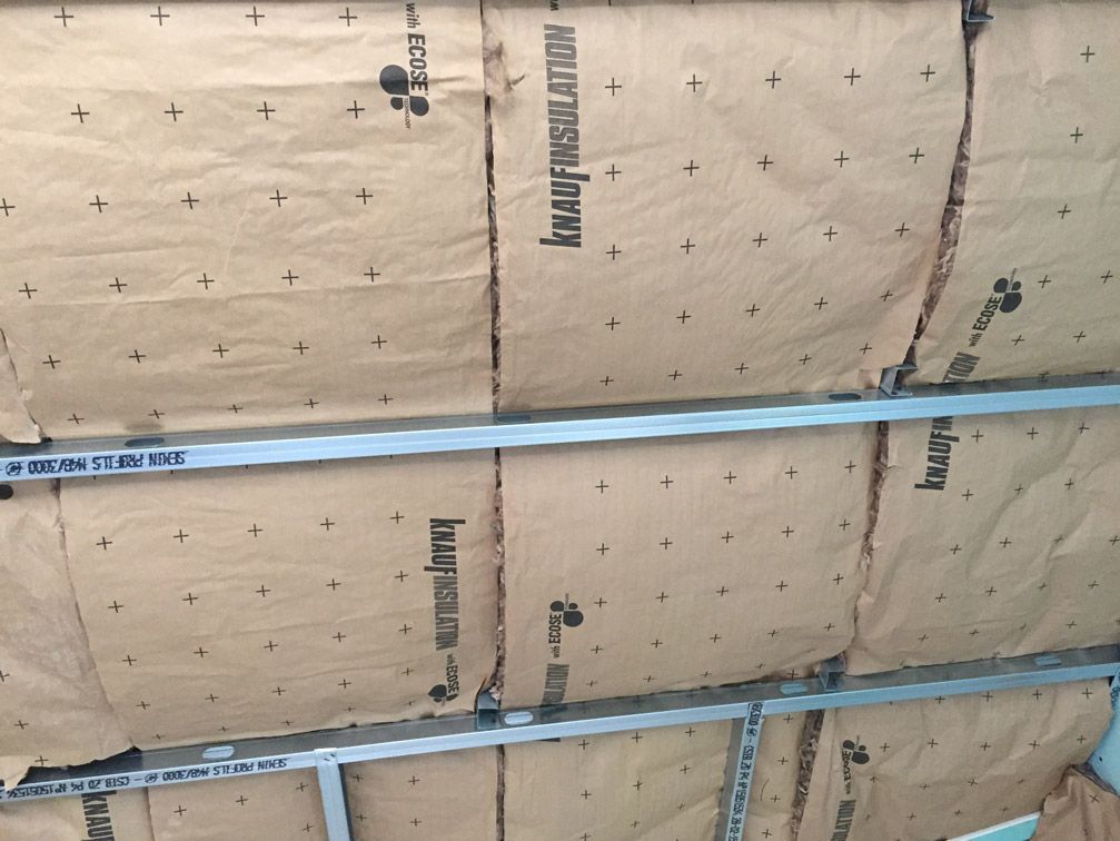 Le mot isolation est sur un morceau de papier