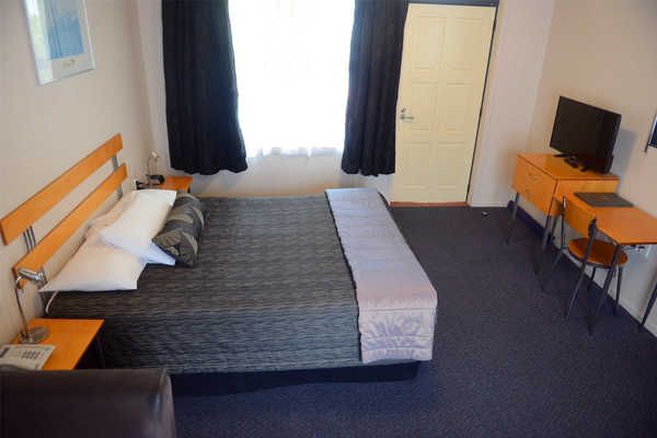 Victoria Court Motor Lodge - 1 Bedroom Apartment