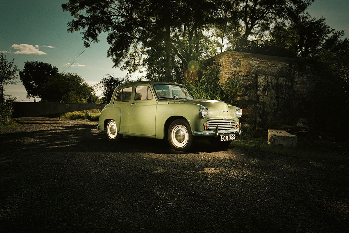Automotive photography at Dammo Photography - Hillman Minx