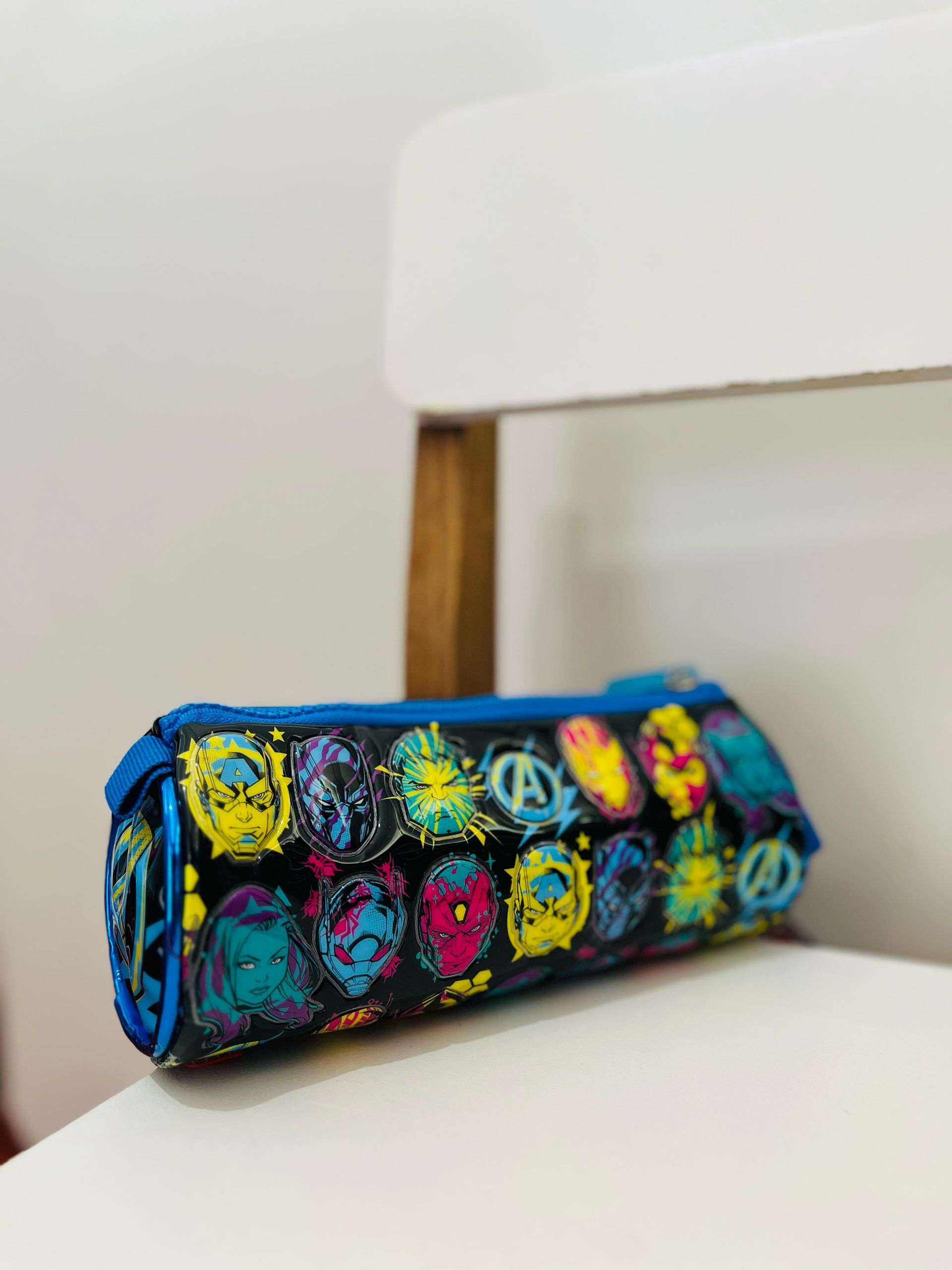 Cartuchera Tubo Avengers