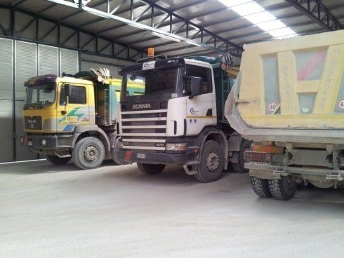 camion per trasporto inerti